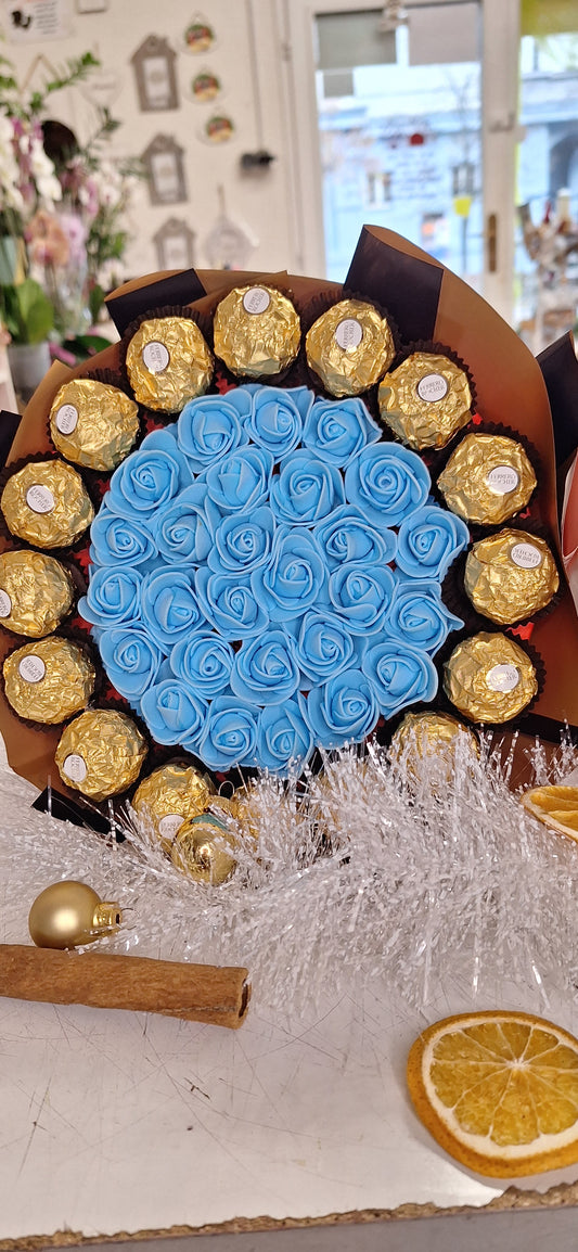 Kytiček se bonbonek Ferrero Rocher